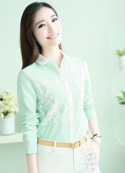 不规则翻领亚麻衬衫如何搭配裤子：彰显秋日时尚风情