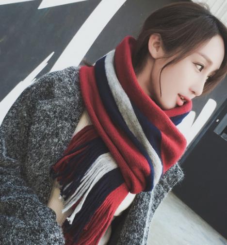 围巾的多种搭配 让你爱上围巾(图) 围巾的多种搭配 让你爱上围巾(图)