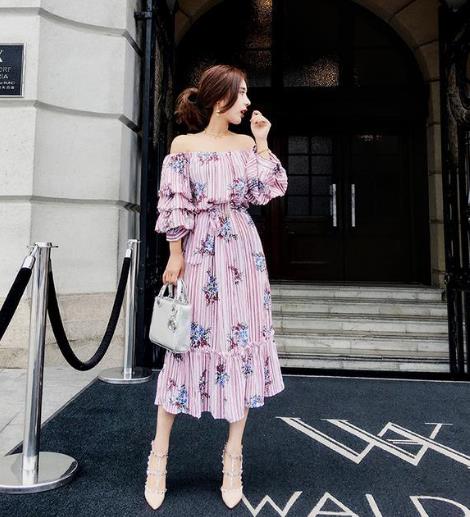 怎么搭配吊带网纱百褶裙：5款百褶裙性感女人味（图）