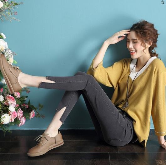 小白鞋怎么搭配九分小脚裤好看:简约不失俏皮(图) 小白鞋怎么搭配九分小脚裤好看:简约不失俏皮(图)