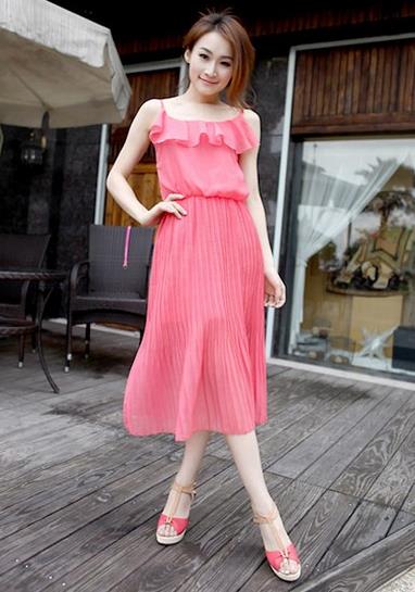 小个子这样穿帆布镂空草编坡跟鞋:彰显大长腿(图) 小个子这样穿帆布镂空草编坡跟鞋:彰显大长腿(图)