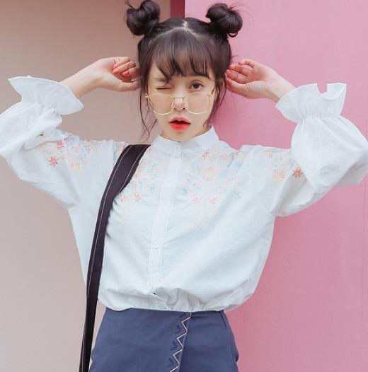 小立领刺绣蝙蝠衫怎么搭配：5款蝙蝠衫让秋日清新出彩