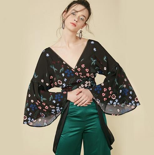 这几款连衣裙足够让人忍不住多看两眼(图) 这几款连衣裙足够让人忍不住多看两眼(图)