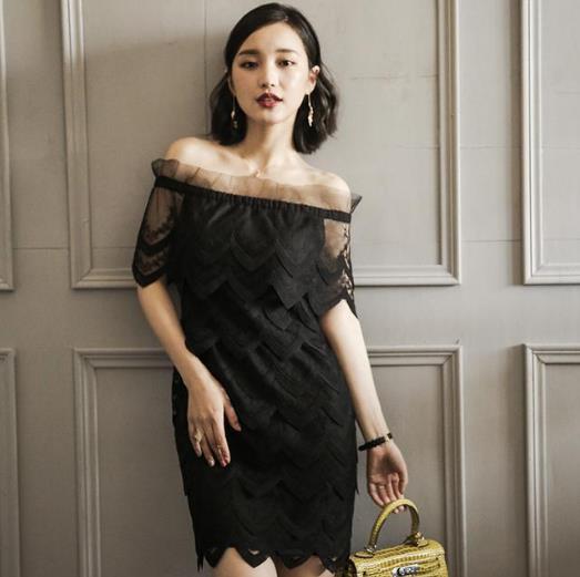 只有这五款露肩连衣裙才能将女人味表露无遗(图) 只有这五款露肩连衣裙才能将女人味表露无遗(图)