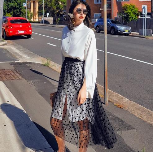 这几款连衣裙足够让人忍不住多看两眼(图) 这几款连衣裙足够让人忍不住多看两眼(图)