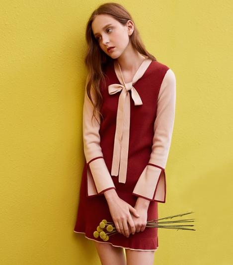 短裤搭配木耳花边长袖雪纺衫：打造温婉甜美复古风