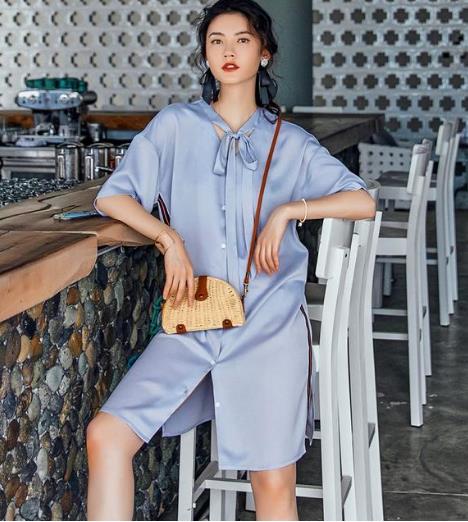 刺绣系带衬衫裙的多种搭配:个性时尚衬衫裙推荐(图) 刺绣系带衬衫裙的多种搭配:个性时尚衬衫裙推荐(图)