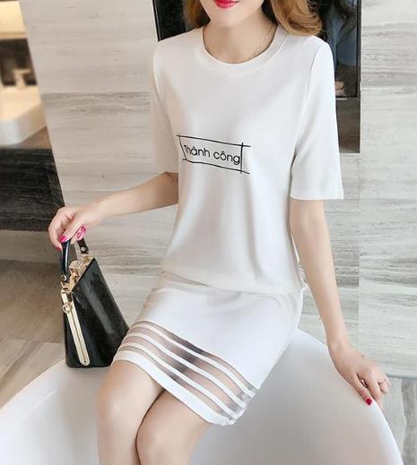 有小肚子这样搭配:5款大码连衣裙时尚显瘦(图) 有小肚子这样搭配:5款大码连衣裙时尚显瘦(图)