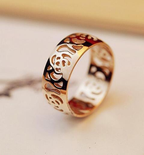 2017新款镂空玫瑰花戒指:时尚气质戒指推荐(图) 2017新款镂空玫瑰花戒指:时尚气质戒指推荐(图)