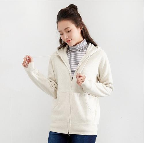 拼接卫衣怎么搭配裤子：5款卫衣青春减龄学院风