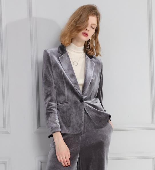 早秋有这几款格子翻领外套：足够时尚帅气一秋天（图)