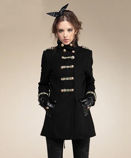 军旅风短外套怎么搭配裤子：演绎帅气干练职业范（图)