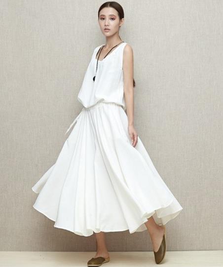 中长袖莫代尔棉连衣裙搭配：时尚连衣裙呈现妩媚性感