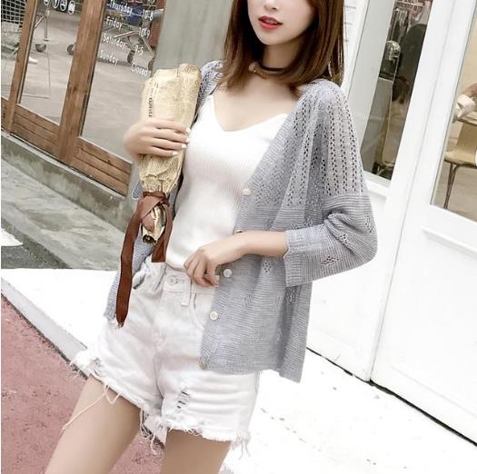 让你的初秋时尚：从时髦气质的棉麻薄款针织衫开始