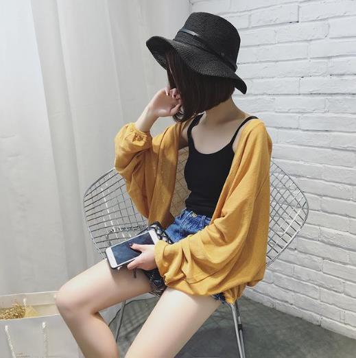 让你的初秋时尚：从时髦气质的棉麻薄款针织衫开始