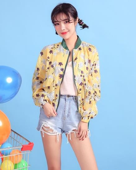 这几款防晒衣实用又美观,足够让人忍不住多看几眼(图) 这几款防晒衣实用又美观,足够让人忍不住多看几眼(图)