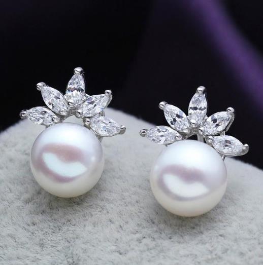 珍珠耳钉怎么搭配：珍珠耳钉彰显低调奢华（图）