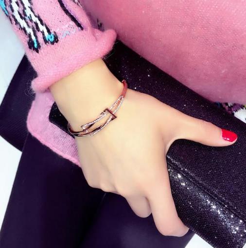 2017最流行个性水晶手链：5款手链简约而不简单