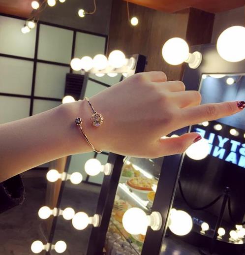 2017最流行个性水晶手链：5款手链简约而不简单