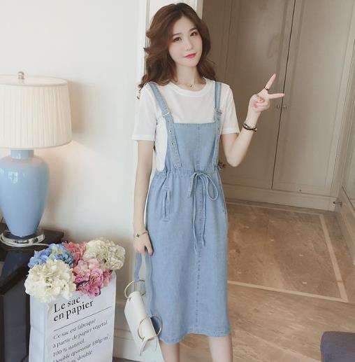 5款减龄扮嫩的条纹背带裙：让女人的年龄成为秘密