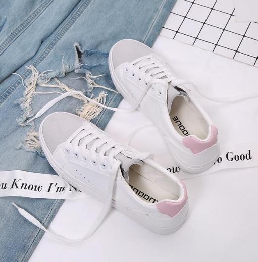 韩国做旧小脏鞋怎么搭配裤子:减龄时尚又百搭(图) 韩国做旧小脏鞋怎么搭配裤子:减龄时尚又百搭(图)