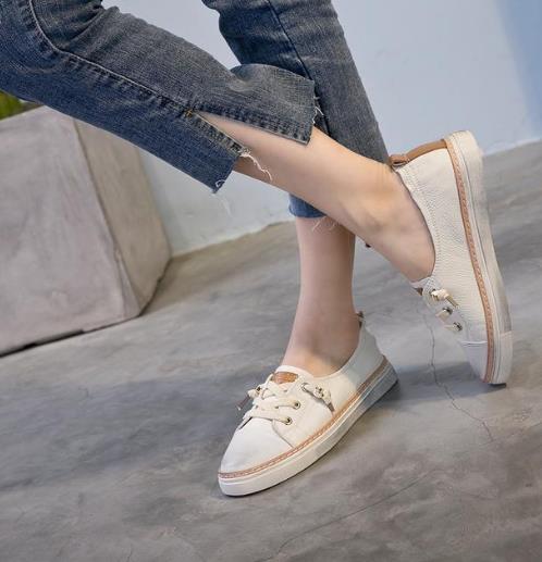 韩国做旧小脏鞋怎么搭配裤子:减龄时尚又百搭(图) 韩国做旧小脏鞋怎么搭配裤子:减龄时尚又百搭(图)