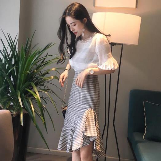 时尚百搭高腰格子鱼尾裙:轻松超显大长腿(图) 时尚百搭高腰格子鱼尾裙:轻松超显大长腿(图)