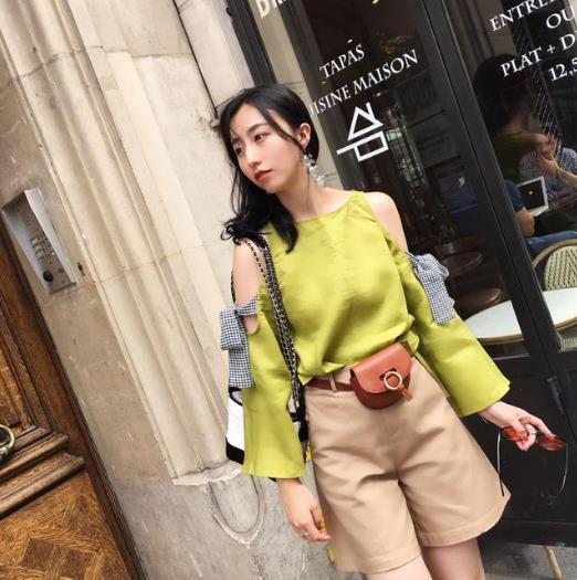 明星同款蝴蝶结真丝衬衫搭配：彰显优雅气质