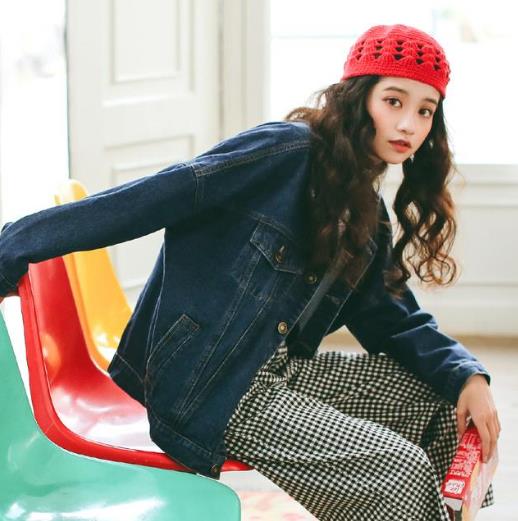 做旧牛仔外套怎么搭配:休闲百搭外套推荐(图) 做旧牛仔外套怎么搭配:休闲百搭外套推荐(图)