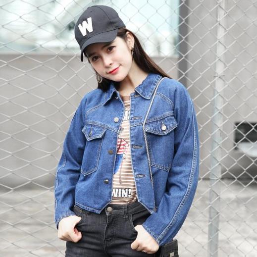 做旧牛仔外套怎么搭配：休闲百搭外套推荐（图）