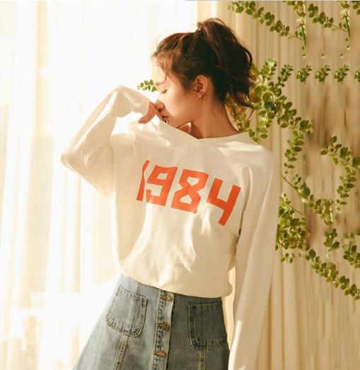 入秋衣柜里面一定要有这5款长袖T恤：时尚显瘦推荐