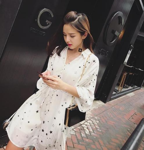 夏天穿露背吊带雪纺连衣裙：5款连衣裙美出新高度