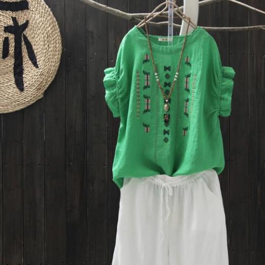 夏季新品刺绣棉麻短袖套头上衣：简约又俏皮（图）