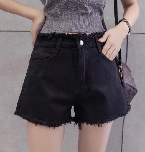 明星同款显瘦毛边热裤搭配：青春时尚短裤分享（图）