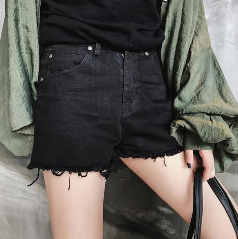 破洞流苏蓝色牛仔裤：6款增高显瘦短裤分享（图）