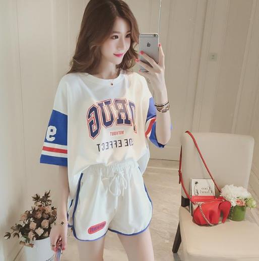 2017新款淑女休闲两件套：抓住夏天的尾巴（图）