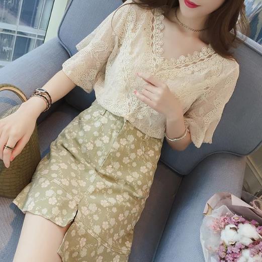 喇叭袖打底衫怎么搭配下装:满满的文艺气息(图) 喇叭袖打底衫怎么搭配下装:满满的文艺气息(图)