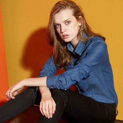 6款镂空刺绣轻薄牛仔衬衫:帅气性感又百搭(图) 6款镂空刺绣轻薄牛仔衬衫:帅气性感又百搭(图)