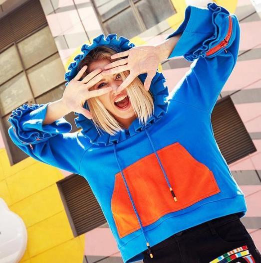 网纱拼接卫衣怎么搭配裤装：5款卫衣让你个性十足