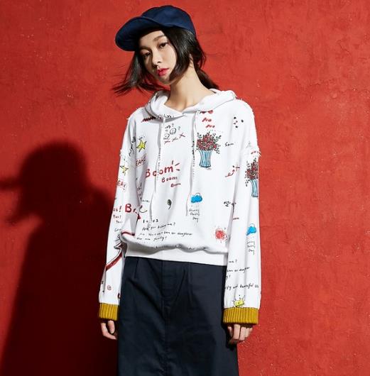 网纱拼接卫衣怎么搭配裤装：5款卫衣让你个性十足