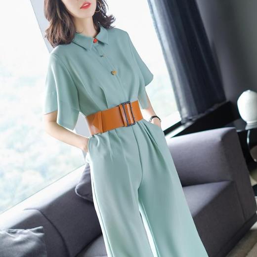 6款短袖连体裤搭配:省时有气质连体裤推荐(图) 6款短袖连体裤搭配:省时有气质连体裤推荐(图)