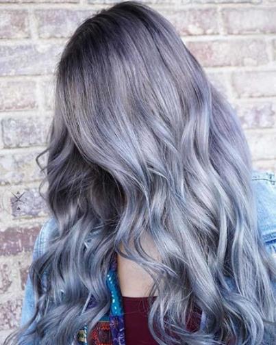 今年最流行什么染发色 时尚洋气水蓝色推荐