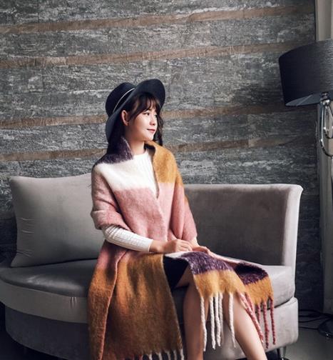 秋冬你值得拥有时尚又保暖的围巾搭配（图）