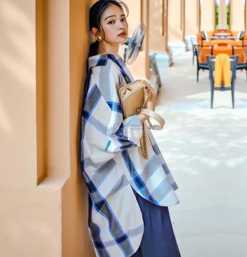 显瘦显气质衬衫裙搭配：打造浪漫女人味（图）