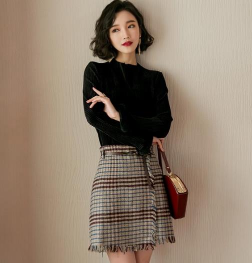 新年怎么穿:优雅性感包臀裙套装就足以震慑全场 新年怎么穿:优雅性感包臀裙套装就足以震慑全场