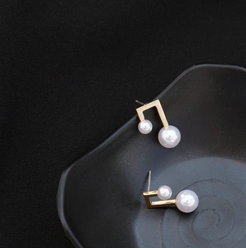 气场不够美到窒息的耳环来凑（图）