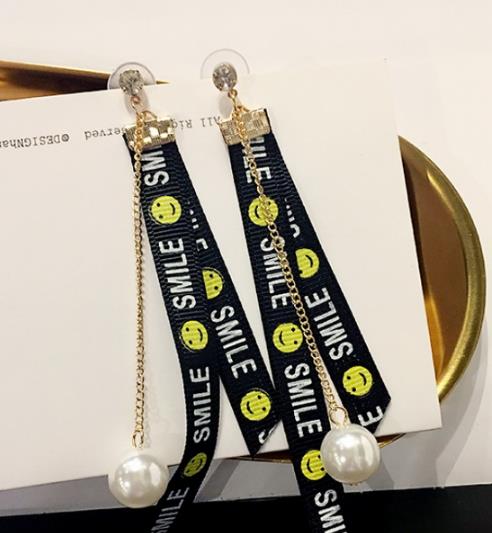 气场不够美到窒息的耳环来凑（图）