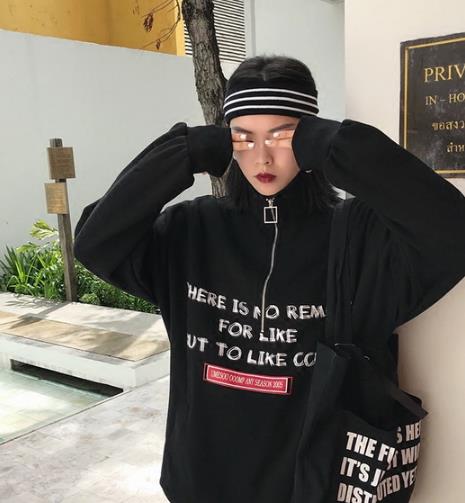 潮人都爱的卫衣混搭风 时髦卫衣穿出新花样