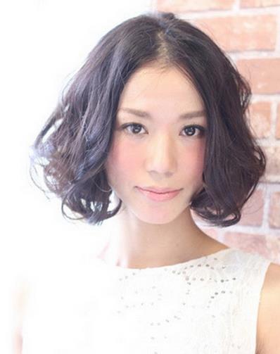 圆脸适合什么发型：减龄显瘦一举两得（图）