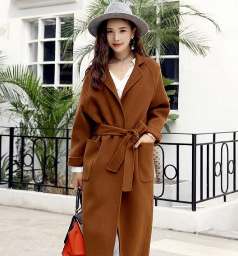 明星同款呢大衣搭配:时髦显气质(图) 明星同款呢大衣搭配:时髦显气质(图)